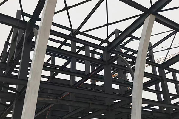 營(yíng)口房屋鋼結(jié)構(gòu)廠家對(duì)房屋鋼結(jié)構(gòu)類(lèi)型的概述